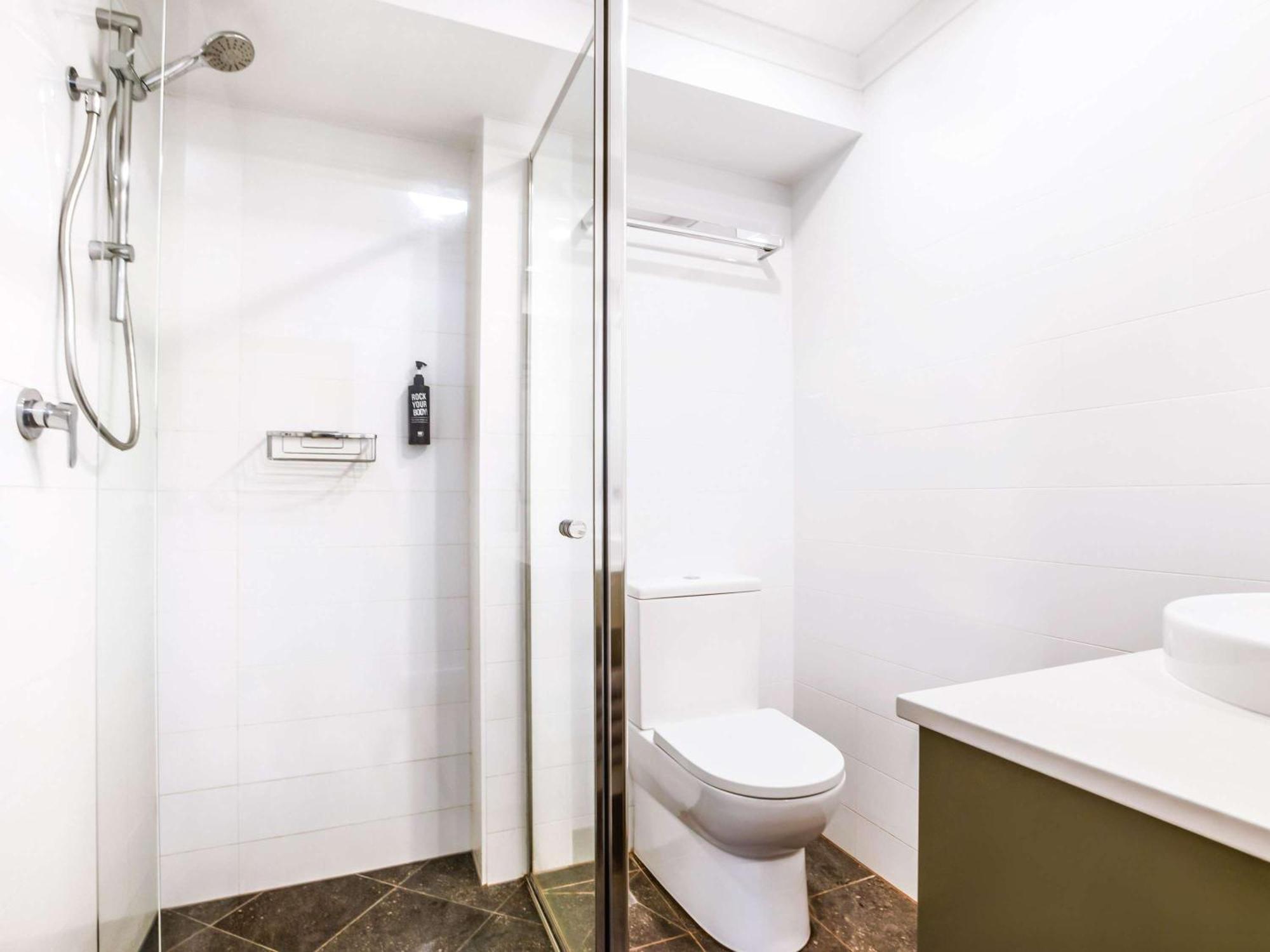 Отель Ibis Styles Каррата Экстерьер фото