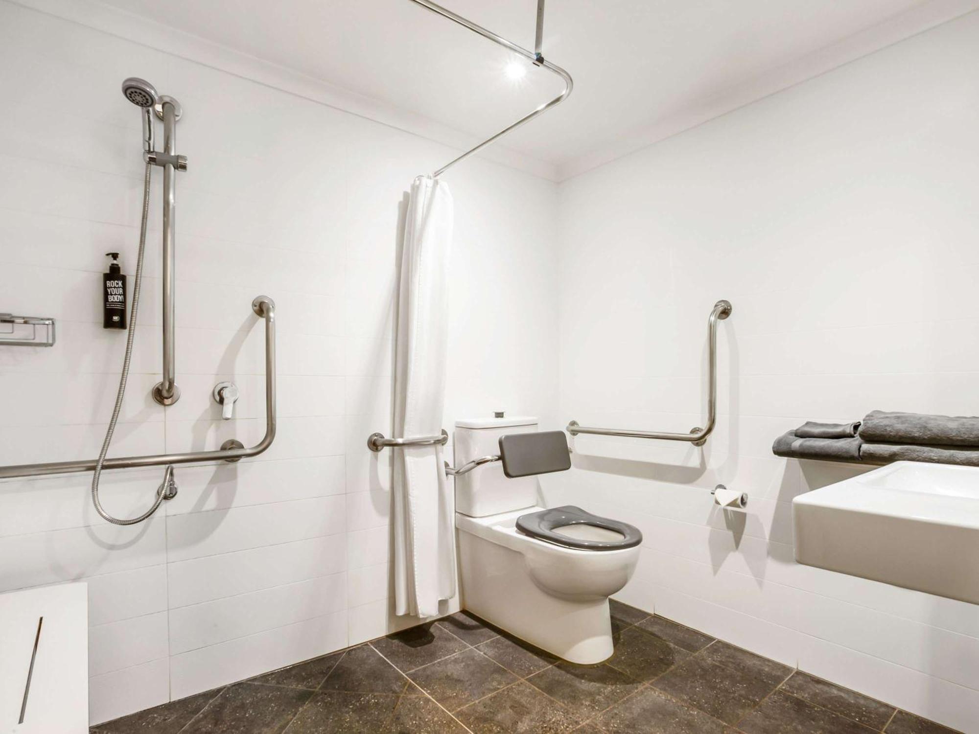 Отель Ibis Styles Каррата Экстерьер фото