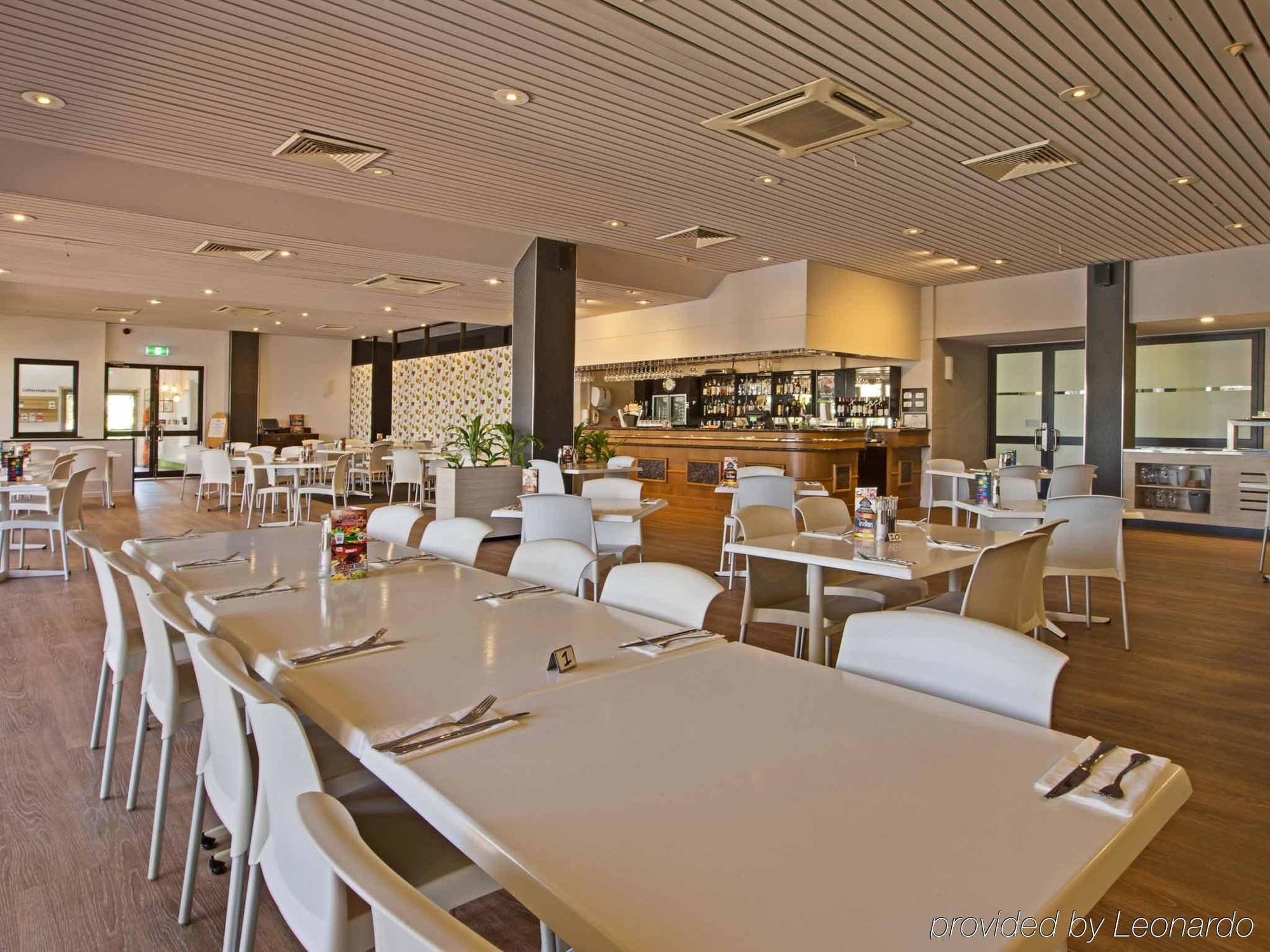 Отель Ibis Styles Каррата Экстерьер фото
